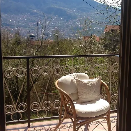 Hills Apartment *