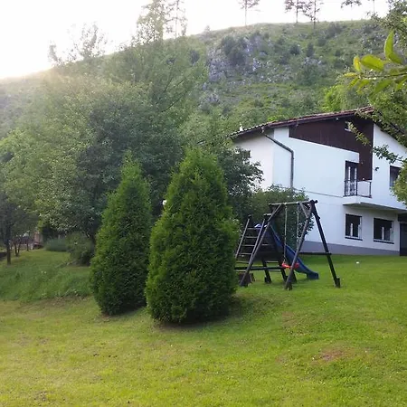 Hills Apartment *