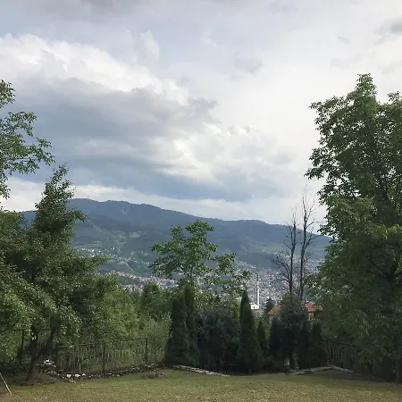 Hills Apartment *